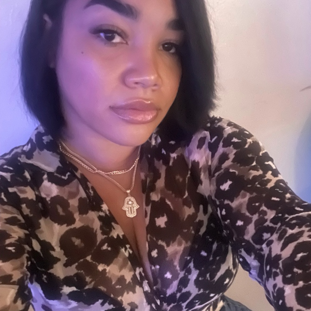 Meet your Posher, Nileina